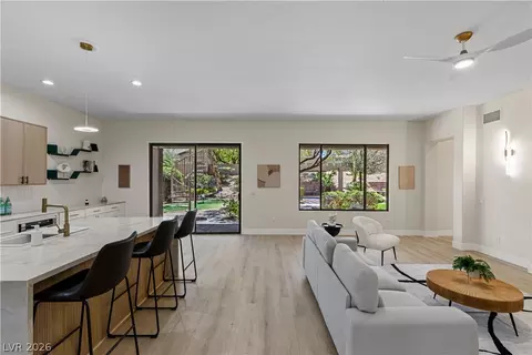 17 Winding Rd, Henderson, NV 89052