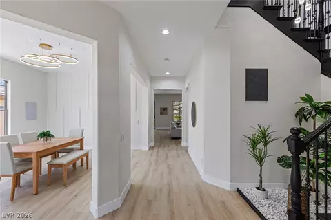 17 Winding Rd, Henderson, NV 89052