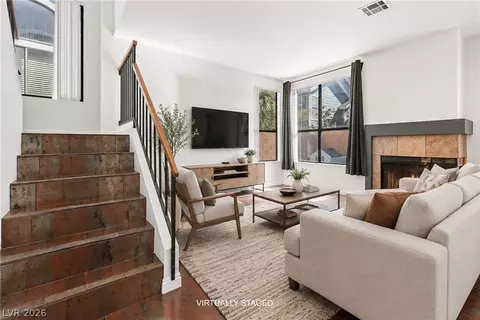 3226 Opera Dr, Las Vegas, NV 89146