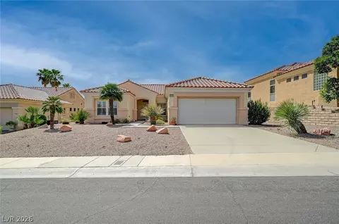 10121 Villa Ridge Dr, Las Vegas, NV 89134