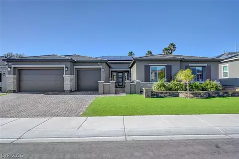 7521 Tucker William St, Las Vegas, NV 89149