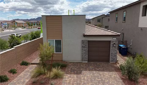 101 Cameron Chase Ave, Henderson, NV 89011