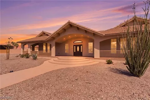 100 W Delamar Dr, Henderson, NV 89015