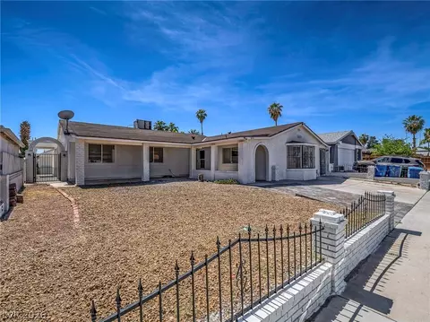 4351 Chafer Dr, Las Vegas, NV 89121