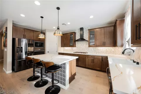 10145 Matter Overlook Dr, Las Vegas, NV 89178
