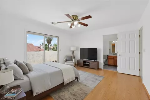 Bedroom - 3698 Laughlin Blvd, Laughlin, NV 89029 photo 2 of 6