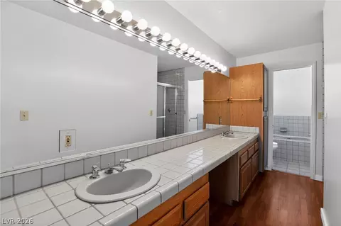Bath - 3698 Laughlin Blvd, Laughlin, NV 89029 photo 1 of 3