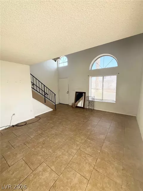 Living - 3047 Soledad Dr, Laughlin, NV 89029 photo 2 of 4