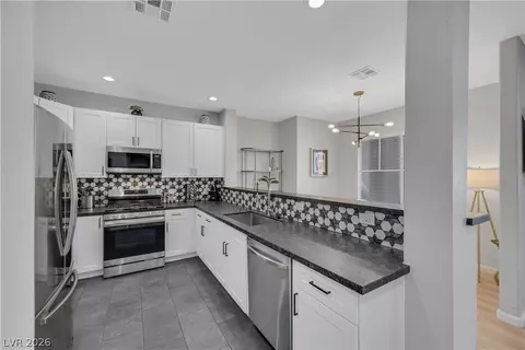 904 Domnus Ln #102, Las Vegas, NV 89144