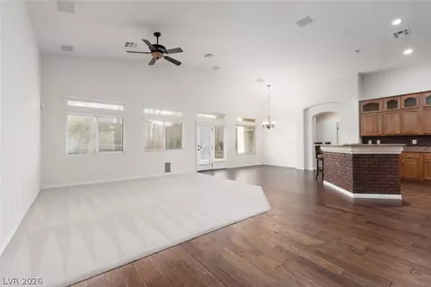 1995 Dakota Lodge Ave, Las Vegas, NV 89123