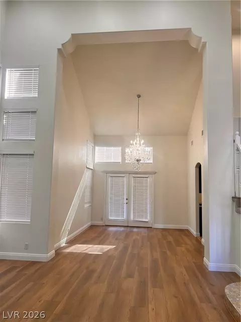7 Crown Valley Dr, Henderson, NV 89074
