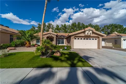 906 Sitting Bull Dr, Henderson, NV 89014