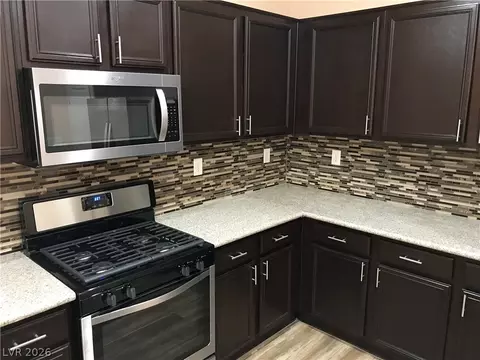 6255 W Arby Ave #186, Las Vegas, NV 89118