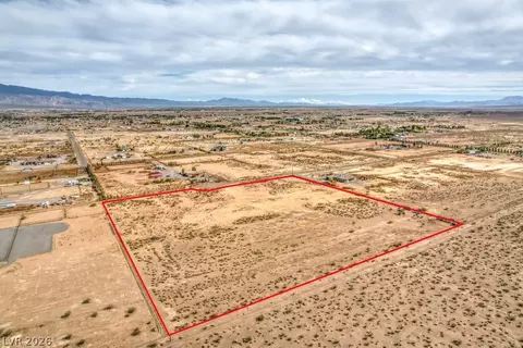 1300 Equestrian Ct, Pahrump, NV 89048