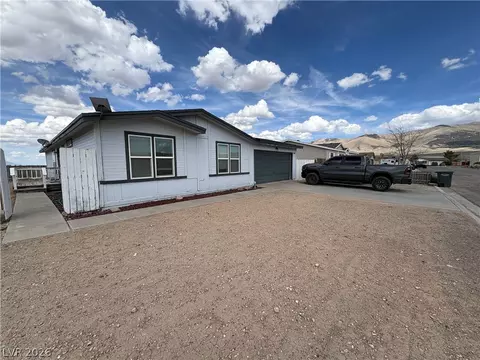734 N 104th St, Ely, NV 89301