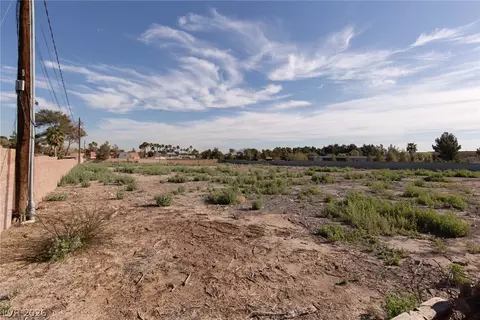3842 E Patrick Ln, Las Vegas, NV 89120