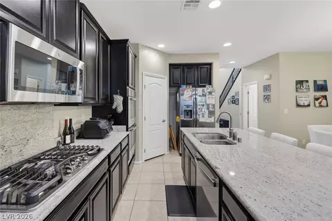 10615 College Hill Ave, Las Vegas, NV 89166