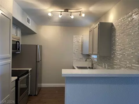 45 Maleena Mesa St #424, Henderson, NV 89074