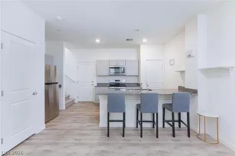 4145 Lunar Canyon Ave, North Las Vegas, NV 89084