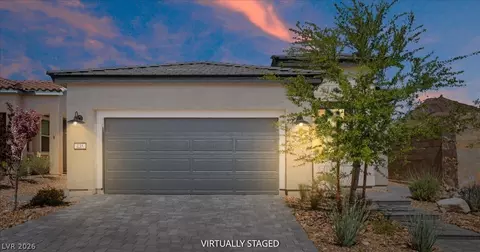 135 Grannus Creek Ln, Henderson, NV 89011