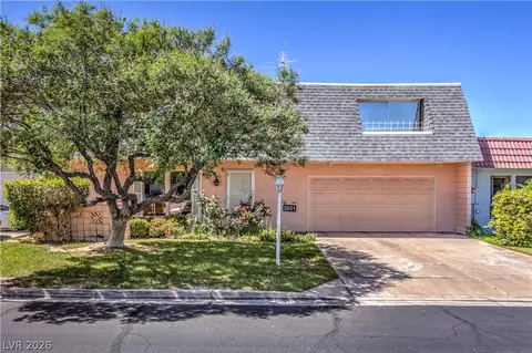 3851 Remount Dr, Las Vegas, NV 89121