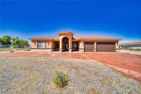 2890 Oakleaf Ave, Pahrump, NV 89048