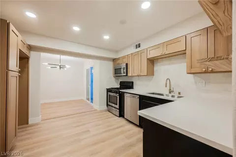 3940 Visby Ln, Las Vegas, NV 89119