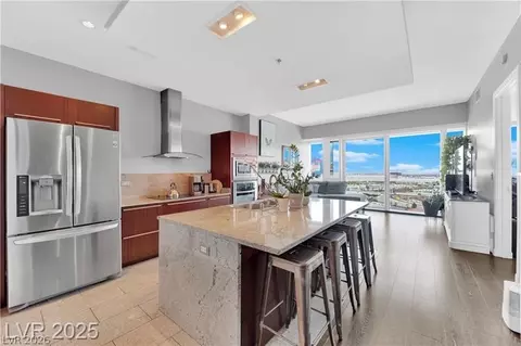 4471 Dean Martin Dr #2204, Las Vegas, NV 89103