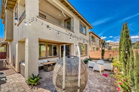 9702 Sapphire Rim Ave, Las Vegas, NV 89148
