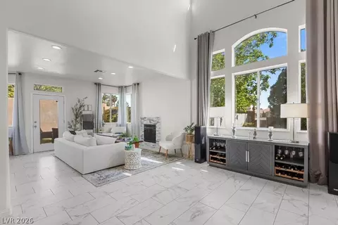 9536 Summer Rain Dr, Las Vegas, NV 89134
