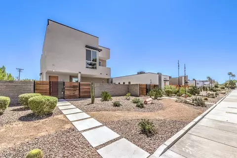 1303 S 8th St, Las Vegas, NV 89104