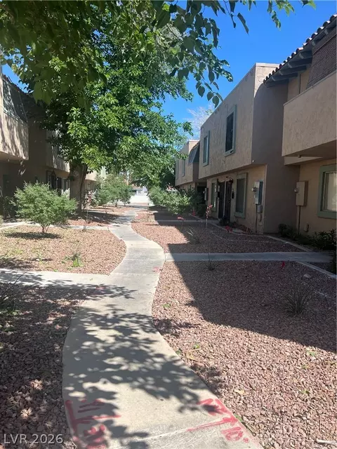 5939 Vegas Dr, Las Vegas, NV 89108