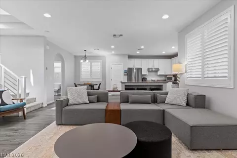 9008 Misty Leaf Ave, Las Vegas, NV 89148