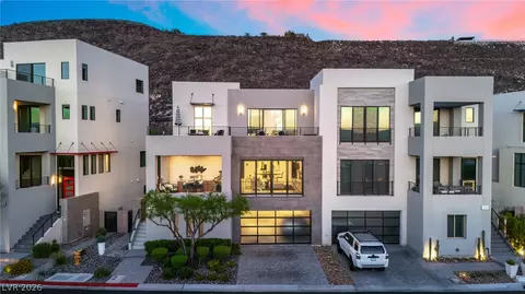 426 Tranquil Peak Ct, Henderson, NV 89012