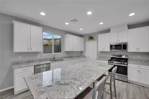 12887 Slipknot St, Las Vegas, NV 89141