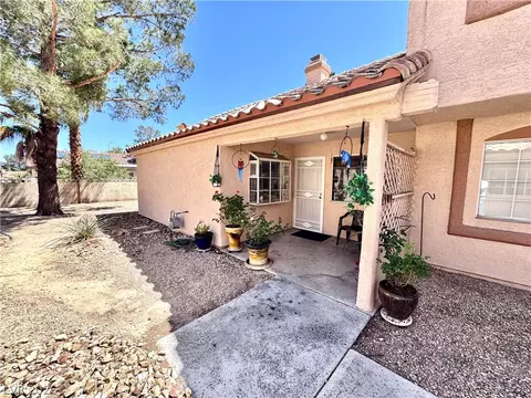 1600 N Torrey Pines Dr #101, Las Vegas, NV 89108