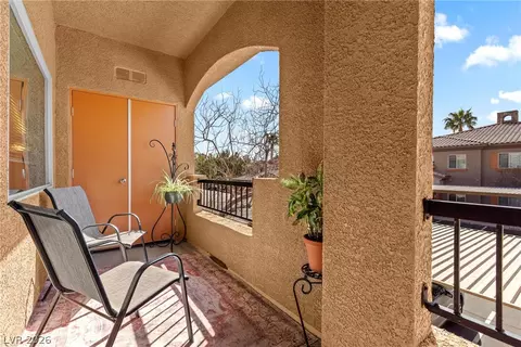 7701 W Robindale Rd #248, Las Vegas, NV 89113