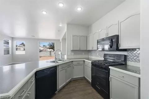 1190 Stormy Valley Rd, Las Vegas, NV 89123