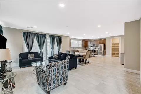 6853 Desert Finch St, North Las Vegas, NV 89084