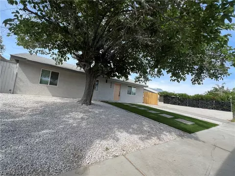 5300 Sugarfoot Ave, Las Vegas, NV 89107