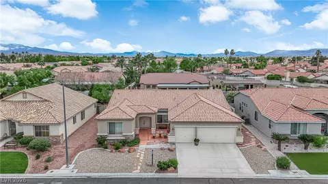 745 Diamond Bend Ave, Las Vegas, NV 89123