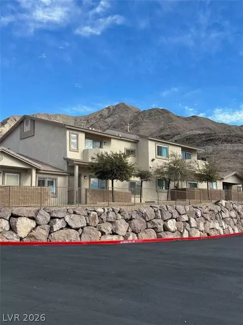 2050 N Los Feliz St #143, Las Vegas, NV 89156
