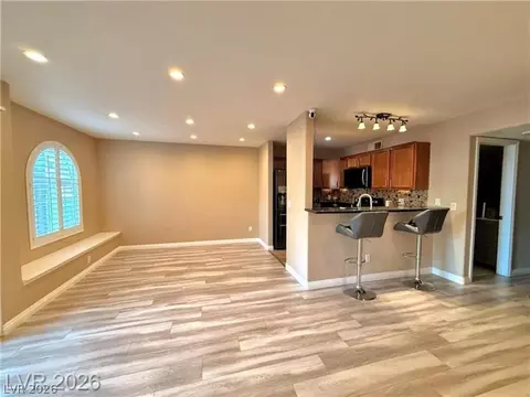 9325 W Desert Inn Rd #145, Las Vegas, NV 89117