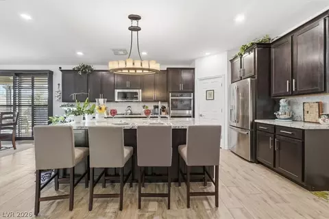 8216 Skye Struck Dr, Las Vegas, NV 89166