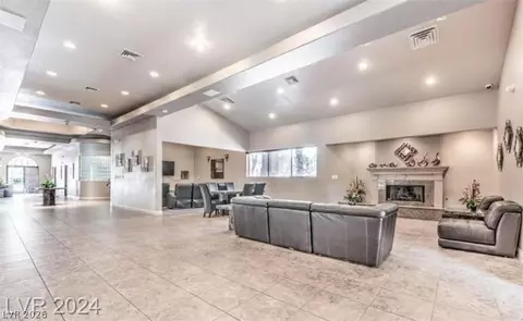 5048 S Rainbow Blvd #105, Las Vegas, NV 89118