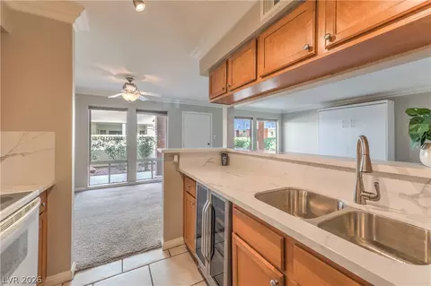 714 Oakmont Ave #1101, Las Vegas, NV 89109