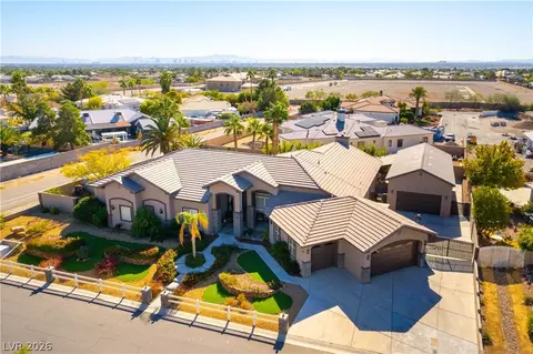 8925 Silent Brook Ct, Las Vegas, NV 89149