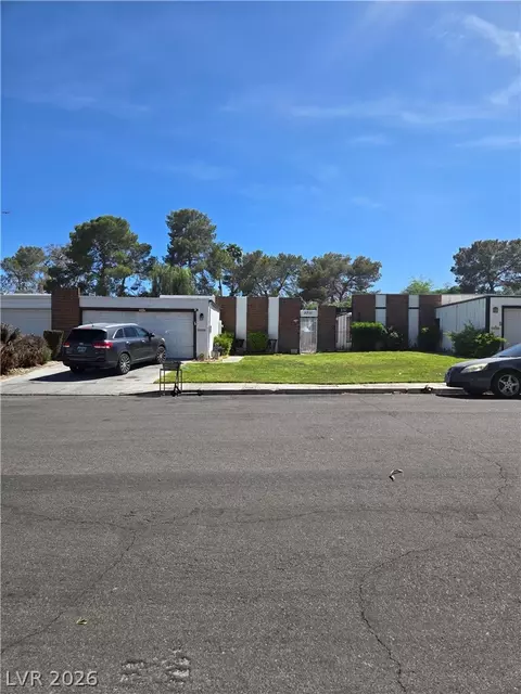 3711 Casey Dr, Las Vegas, NV 89120