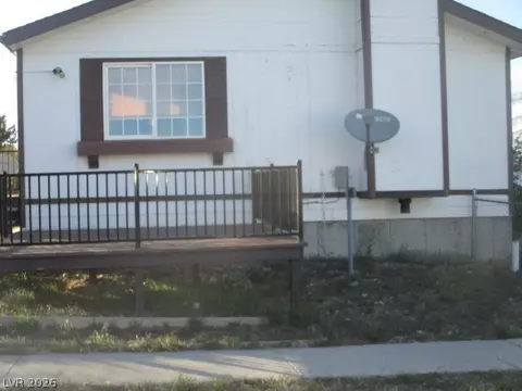 Exterior - 121 E 185th St, Ely, NV 89301 photo 4 of 8