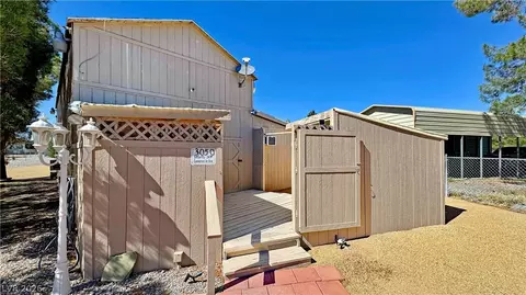 3050 W Retread Rd, Pahrump, NV 89060